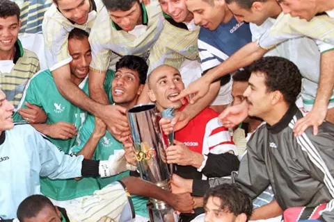 قصة بطولة.. عندما سَطّر الجوهري والفراعنة ملحمة خالدة في بوركينا فاسو 1998